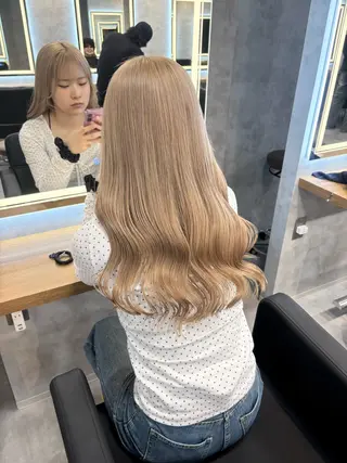 ロング カラー パーマ ヘアアレンジ 透明感ブリーチカラー 🌈TOMOHIROのヘアスタイル