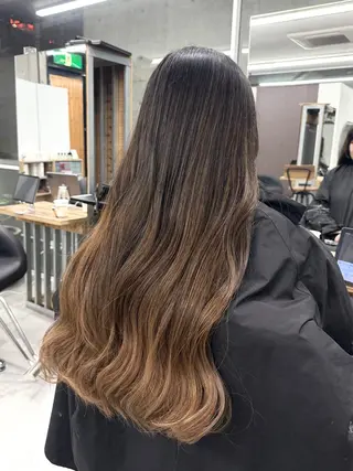 ロング カラー Kotoko🖤/海 外/バレイヤージュのヘアスタイル