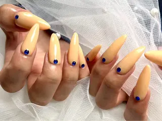 ネイル Bonheur _IROのネイルデザイン