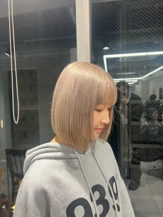 ミディアム カラー 赤みゼロ/透明感 カラー🌿KANTAのヘアスタイル