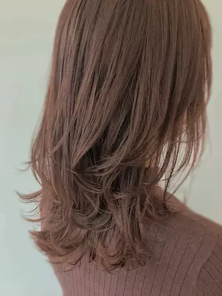 ミディアム 石川 理恵のヘアスタイル