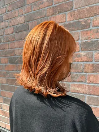 ミディアム SUNNY SIDEのマツエク・マツパデザイン