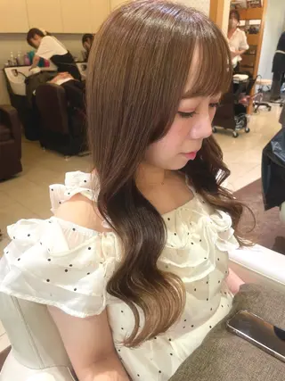 ロング 中山 奈津希のヘアスタイル