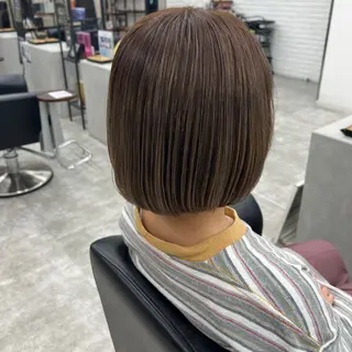 ショート カラー 畑中 咲穂のヘアスタイル