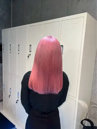 ロング カラー 🌈推し活ハイトーン 💫荒川結星のヘアスタイル