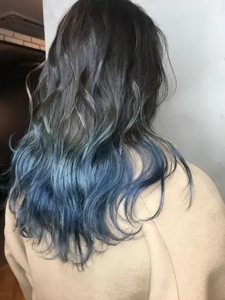 ロング 嶋崎 啓人のヘアスタイル