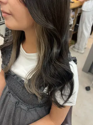 ロング カラー 石黒 理々花のヘアスタイル