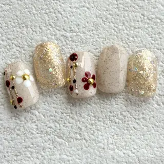 ネイル NailSalon LuireAZUSAのネイルデザイン