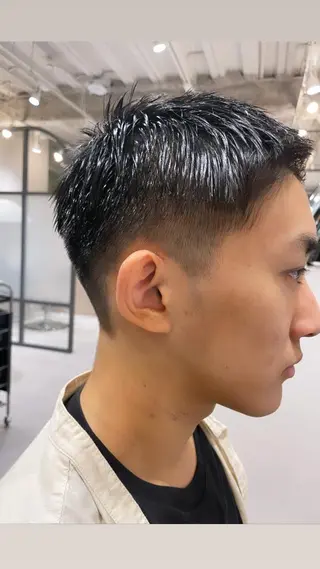 ショート メンズ レイヤー べージュ 白石研太のヘアスタイル