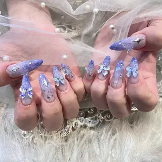 ネイル Yveil 心斎橋店 hirokoのネイルデザイン