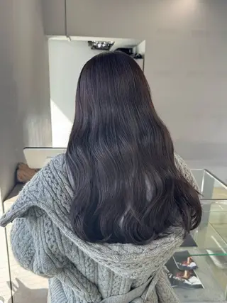 カラー maina/透明感 ベージュ/ブラウンのヘアスタイル