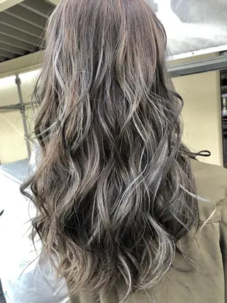 ロング カラー レイヤーカット匠 イソザキノリユキのヘアスタイル