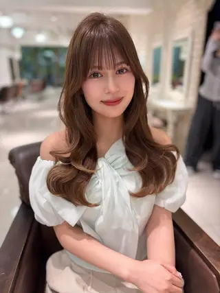 ロング カラー Sakuraෆ˚* 透け感ベージュ🥨のヘアスタイル