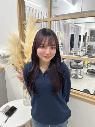 ロング カラー 柔らかオリーブ🌿 HIMARI🌻のヘアスタイル