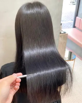 ロング カラー 髪質改善/縮毛矯正/ レイヤーカットななこのヘアスタイル