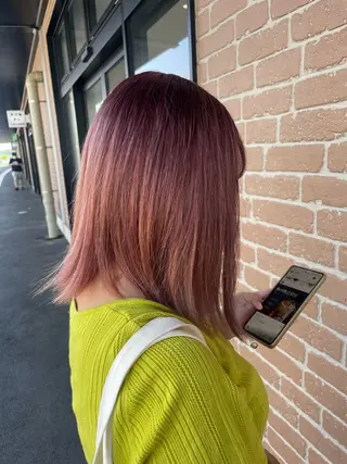 カラー 透明感カラー🦋艶髪 イヴカ💙のヘアスタイル