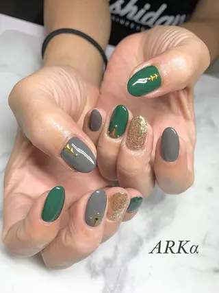セミロング ネイル Nailsalon ARKαのネイルデザイン
