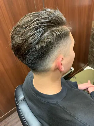 ショート パーマ 羽木 隆徒のヘアスタイル