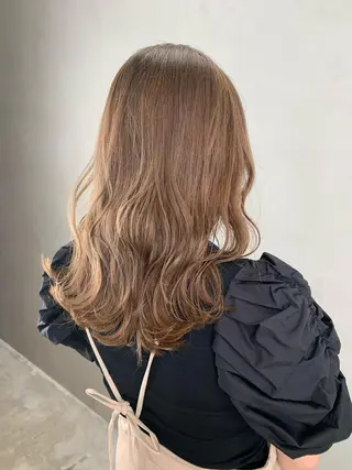 セミロング yui .のヘアスタイル