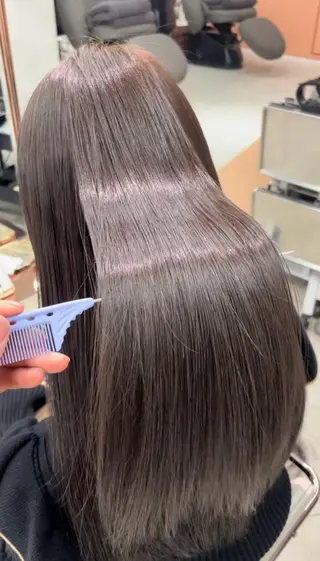 ロング カラー 鶴井 美空のヘアスタイル