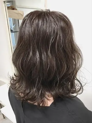 カラー lani ブリーチ /ダブルカラーのヘアスタイル