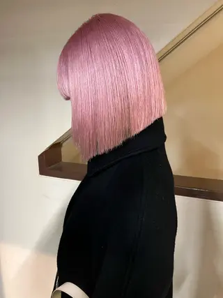 ショート 東のりか/ハイトーン ブリーチカラー/ボブのヘアスタイル