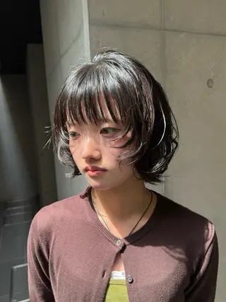 ミディアム パーマ だいち/ブリーチ/ レイヤーカットのヘアスタイル