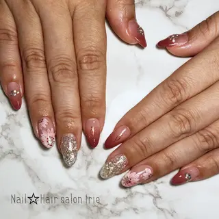 ネイル Hair salon Irie所属・與儀 知佳のネイルデザイン