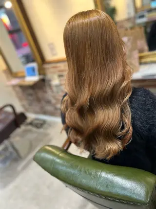 ロング 飯星慧斗 /ブリーチ、縮毛矯正のヘアスタイル