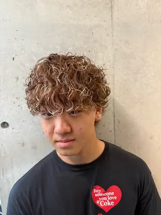 カラー パーマ メンズ 心斎橋メンズサロン リベルテグリットのヘアスタイル