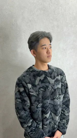 ショート カラー メンズ 花野 郁登のヘアスタイル