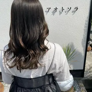 セミロング アオトソラ いしざかのヘアスタイル