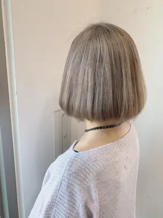 ミディアム カラー ヘアアレンジ 白髪ぼかしハイライト 柳川拓哉のヘアスタイル