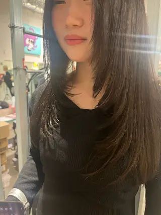 ロング 泉澤 風花のヘアスタイル