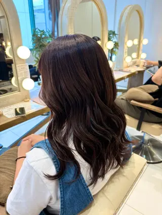 ミディアム カラー ブリーチなしカラー/ 暖色カラー/艶カラーのヘアスタイル