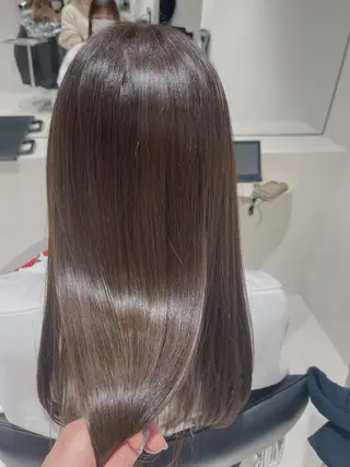 ロング カラー WISTERIA P LUS1 ikumiのヘアスタイル