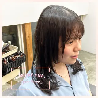 ミディアム 廣岡 悠愛のヘアスタイル