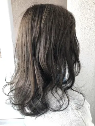 セミロング カラー 古田 昂也のヘアスタイル