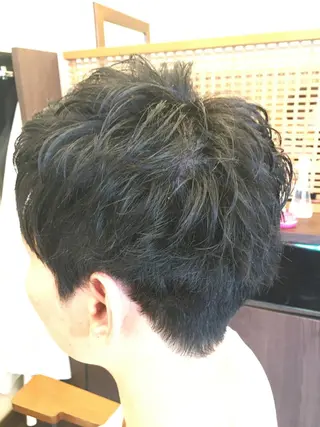 ショート パーマ メンズ クセを最大限に活かす メンズパーマ奈良大祐のヘアスタイル