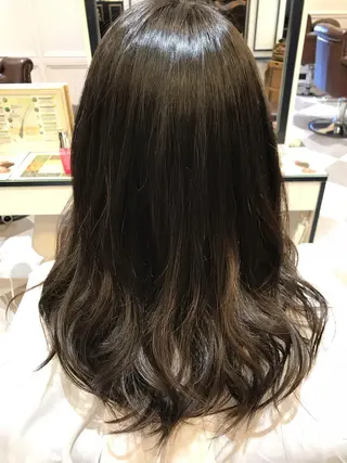 セミロング カラー 粟田 めぐみのヘアスタイル