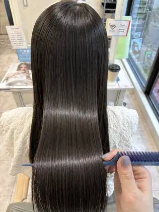 ロング パーマ 一目惚れ艶ハイトーン バンド/しほのヘアスタイル