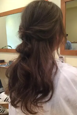 ロング カラー ヘアアレンジ 丸山 良司のヘアスタイル