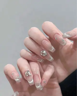 ネイル AKIKO ネイルサロンのネイルデザイン