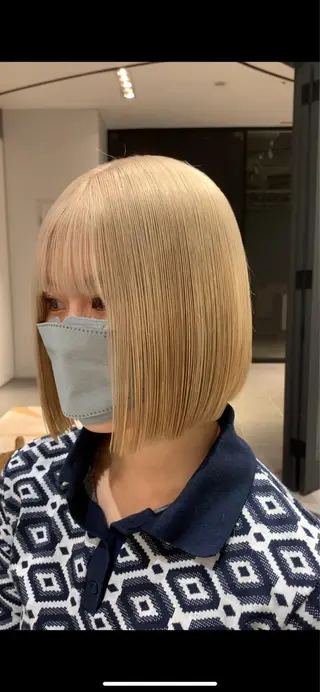 ショート カラー れい🫧 ハイトーン特化のヘアスタイル