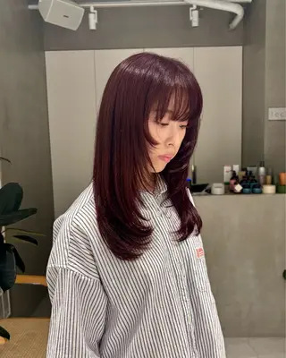 カラー 塔尾 真那のヘアスタイル
