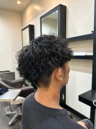 パーマ メンズ フェザー/波巻き 雫石大夢のヘアスタイル