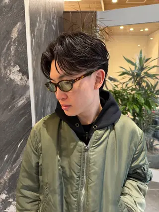 ミディアム パーマ メンズ 💈原宿指名No.1 センターパート💈のヘアスタイル