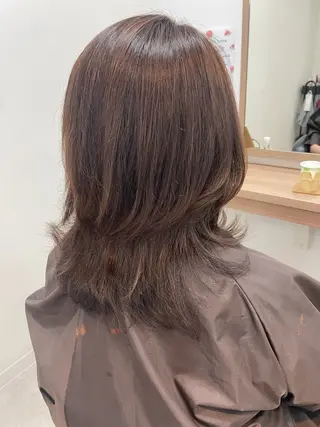 ミディアム 葭葉 久美子のヘアスタイル