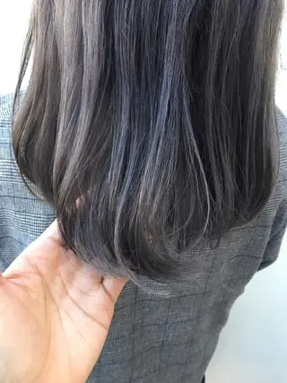 ミディアム カラー ケアブリーチ 坪井佑樹のヘアスタイル