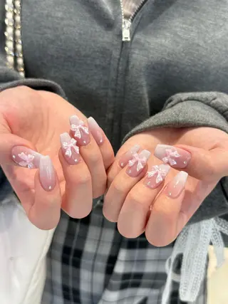 ネイル She nail KONのネイルデザイン